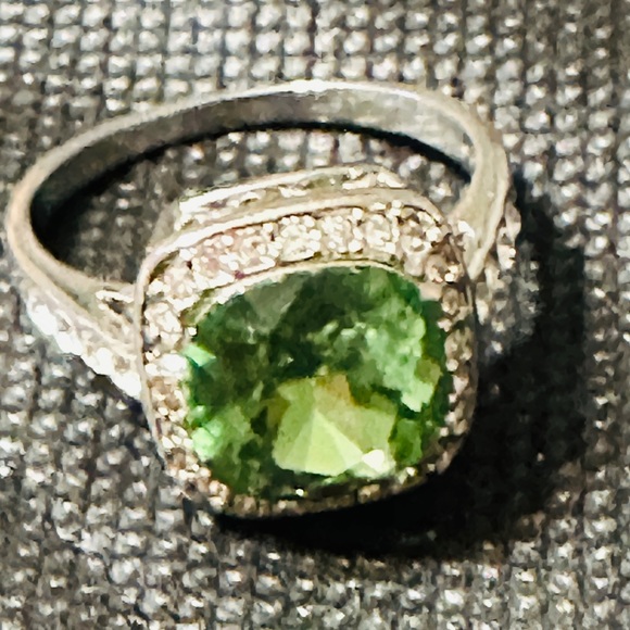 Silver Stainless Steel w Simulated Green Topaz Cushion Square CZ Ring Size 9 - Picture 7 of 12